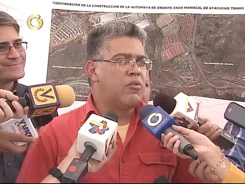 Jaua insta a demostrar supuesta malversación de fondos