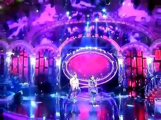 Arijit singh singing Tum hi ho in Indian Idol Juniors 2013....