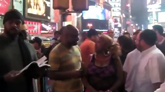 Jewishers Rabbi Runs from Judah Israelites