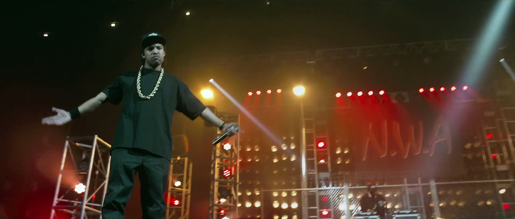 Голос улиц Straight Outta Compton, 2015  ТВ-ролик