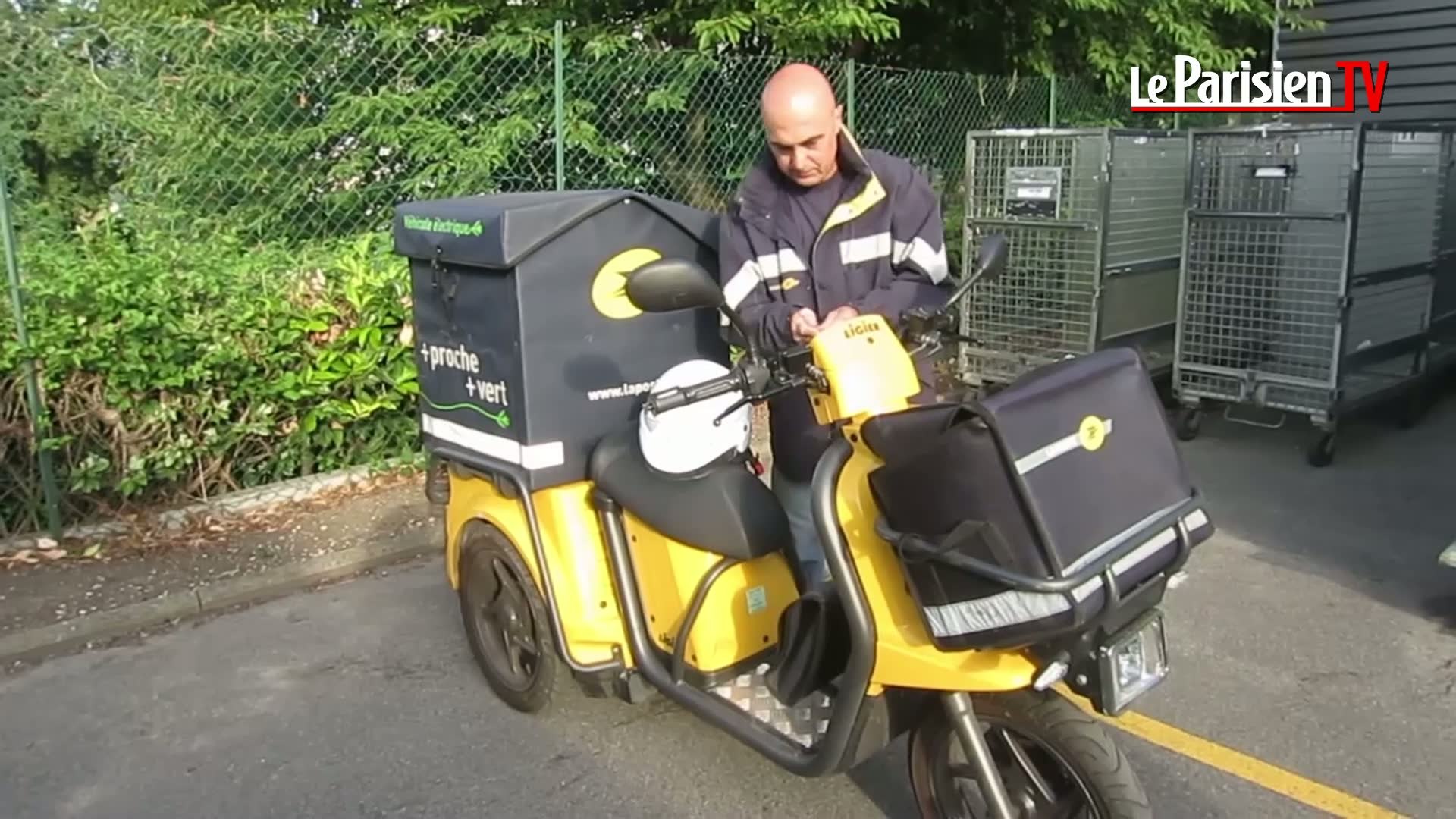 STABY, le nouveau scooter électrique à trois-roues de la Poste - Vidéo  Dailymotion