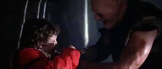The Goonies - Sloth kisses Chunk