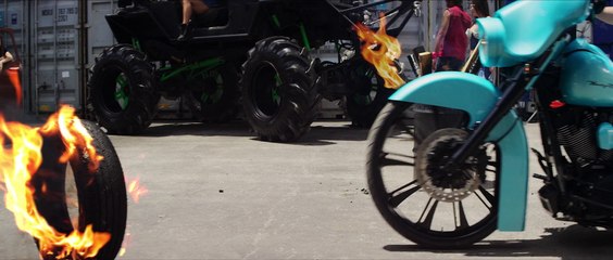 Justin Quiles - Me Curare [Official Video]