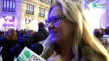 Un bacio contro l'omofobia a Napoli, il flash mob di 
