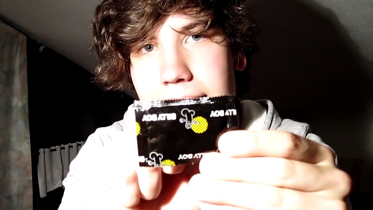 Wie ziehe ich ein Kondom über?