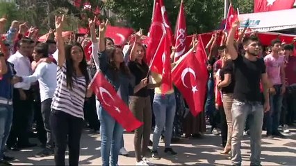 Ankara’da binler şehitler için yürüdü