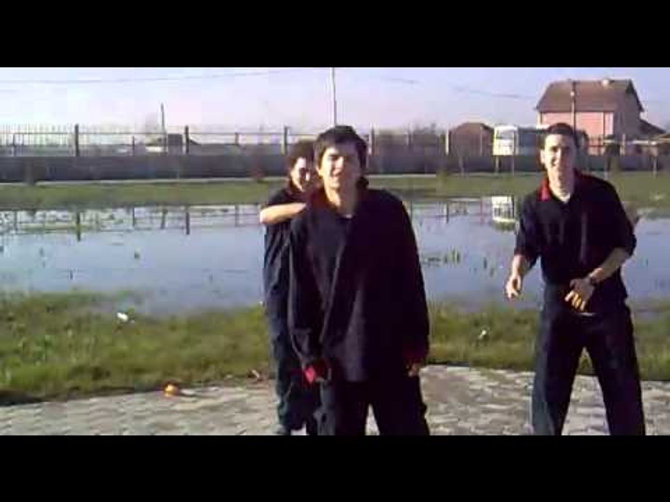 Grupi Aurora - Le le kaqurrele (imitimi)