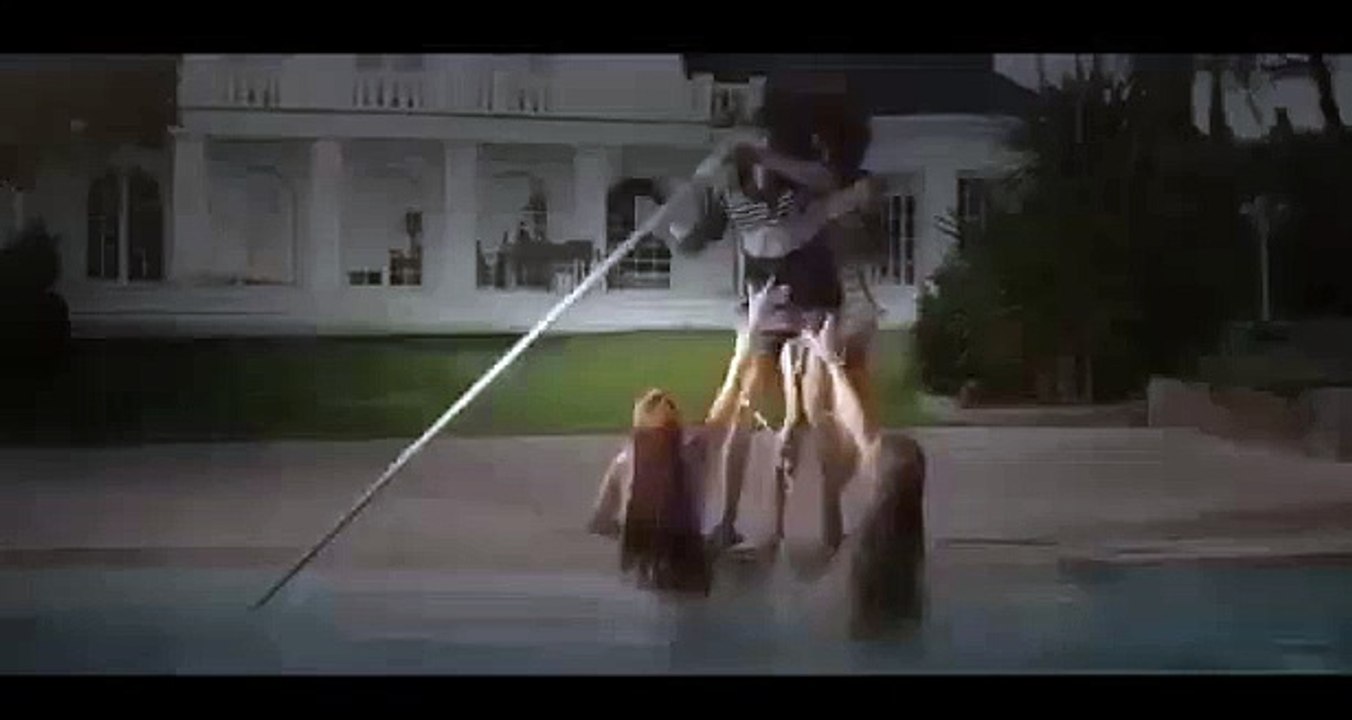 Underwater commercial (Sony Xperia)