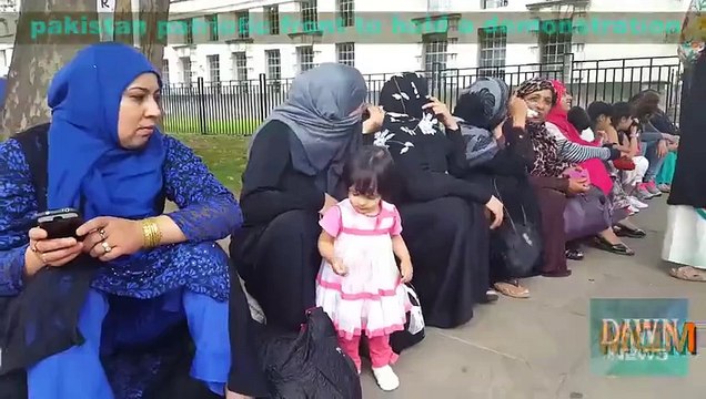 Terrorist Terrorist Altaf Terrorist - People Slogans Against Altaf in UK