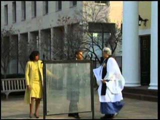 Mishel Obama avioni 20.04.11.mpg