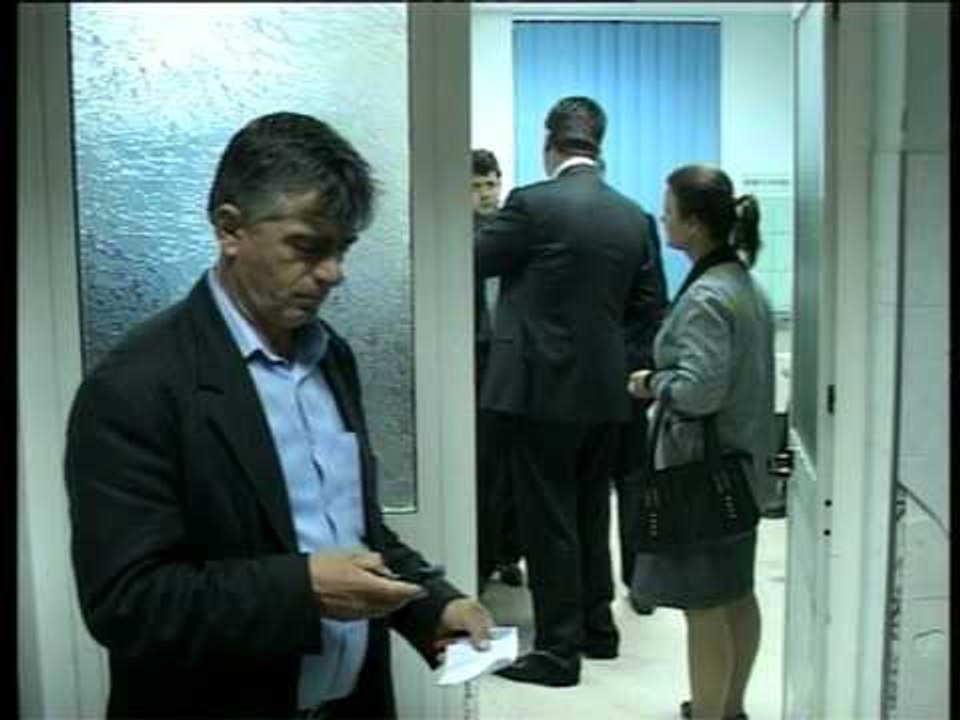 Incidenti ne Lezhe 04.05.11.mpg