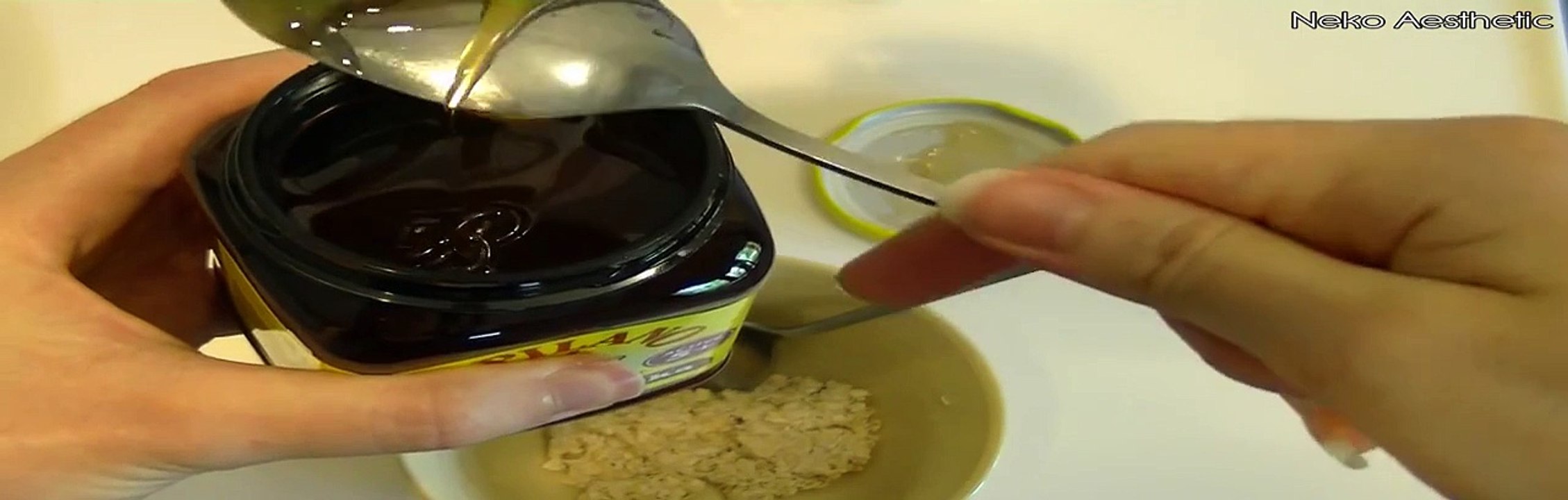 BEST NATURAL ACNE & OILY SKIN MASK! Home Made Honey Oatmeal Face Mask