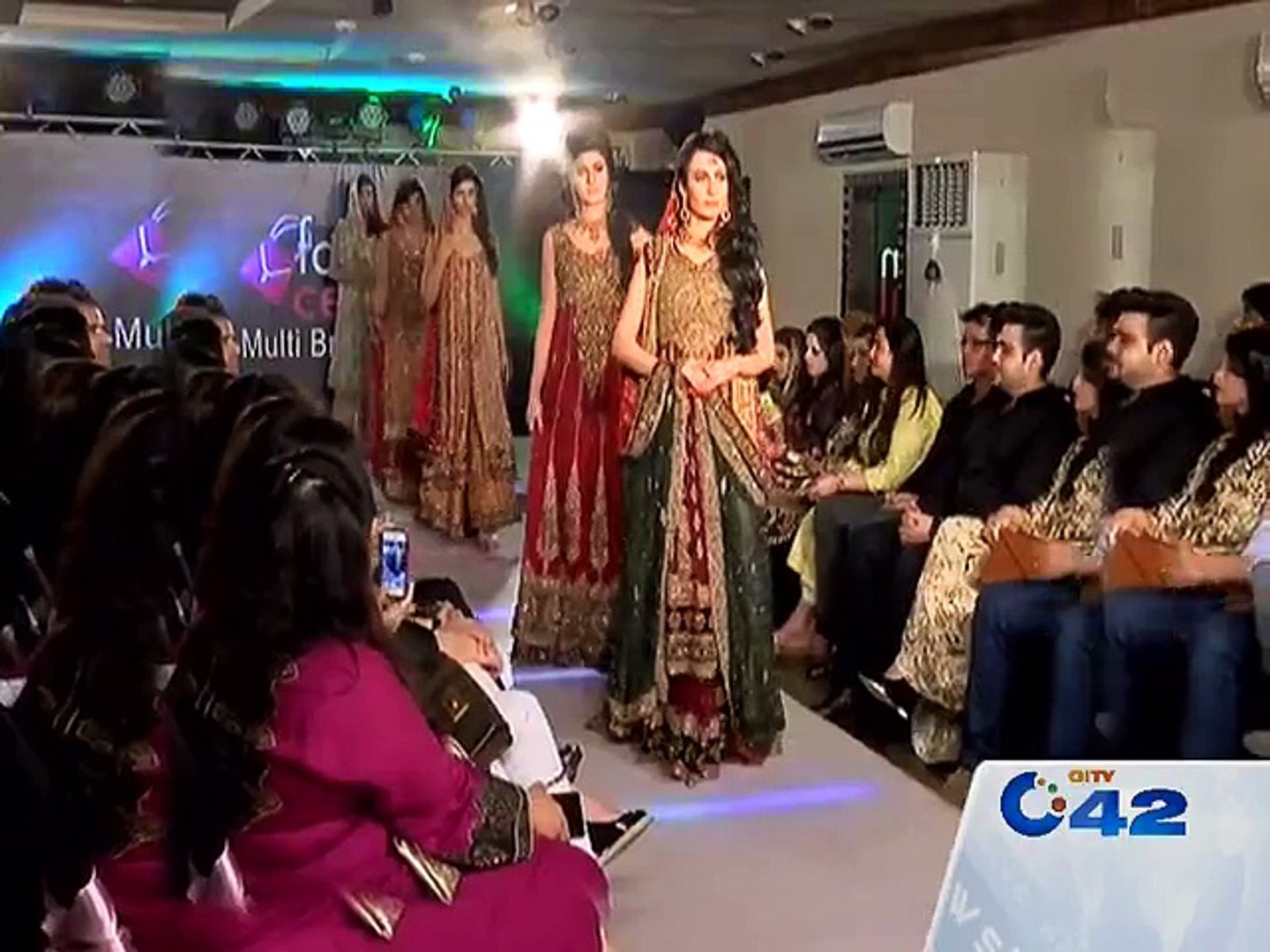 ⁣Fashion Central Fashion Show