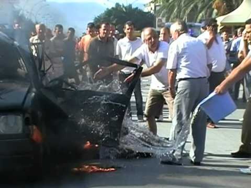 Shperthimi ne Vlore 09.09.11.mpg