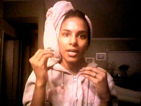 Makeup - Skin care tutorial - Explanation of pores and how to minimize them at home