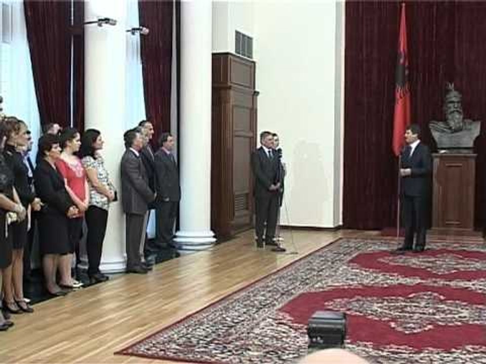 Topi dekoron kompozitorët.mpg