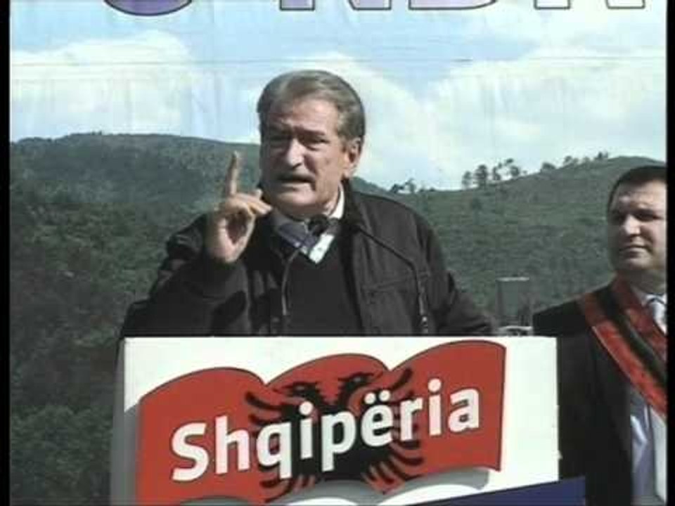 Berisha në Elbasan .mpg