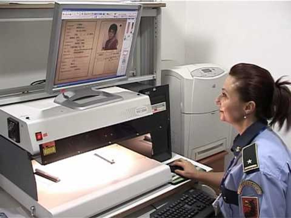 Femrat ne polici 12.11.11.mpg