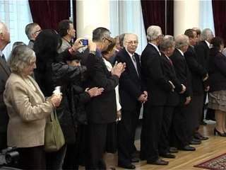 Topi dekoron Ali Asllanin 15.11.11.mpg