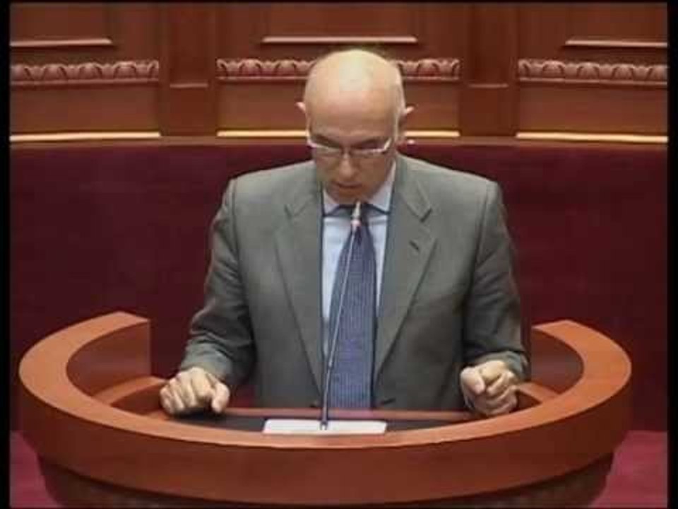 NESER VOGLI NE TIRANE.mpg