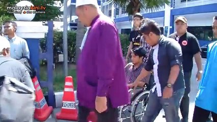 Adam asked 'strange' question over 'Najib flag'