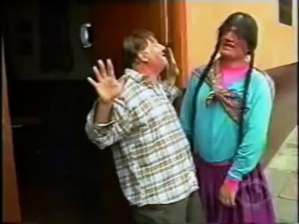 La Paisana Jacinta / caldo de gallina 2/5