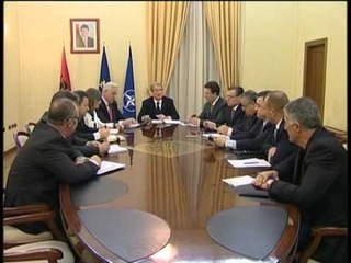 BERISHA TAKS FORCA PER UJIN