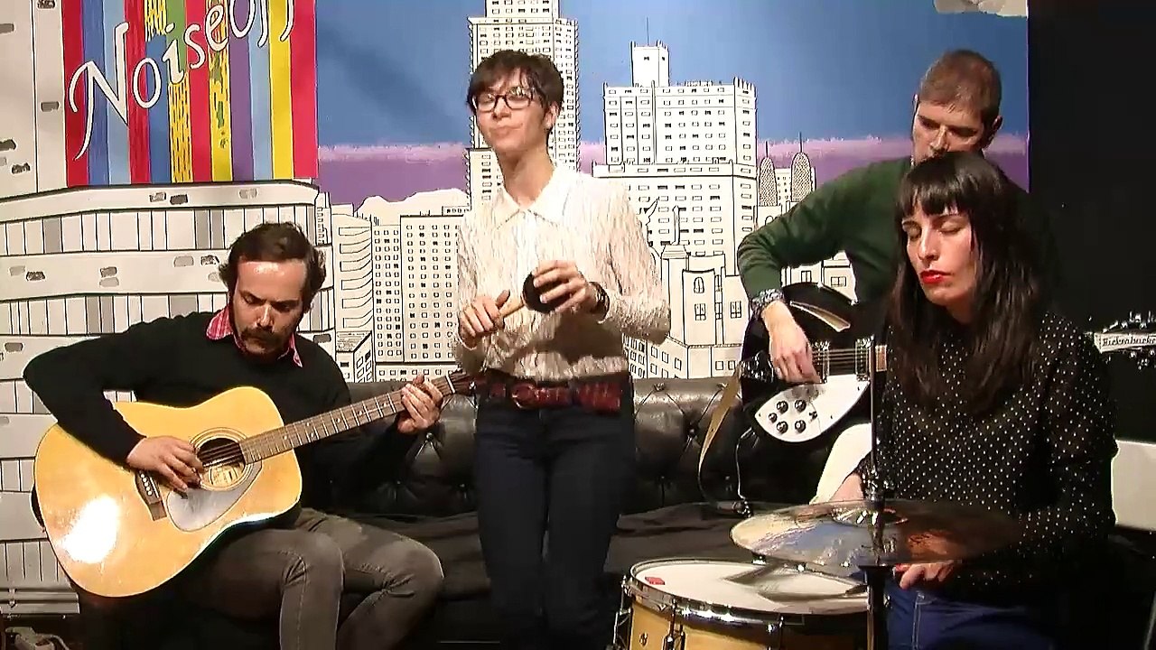 Dúo Divergente - Los Domingos No Hago Rock