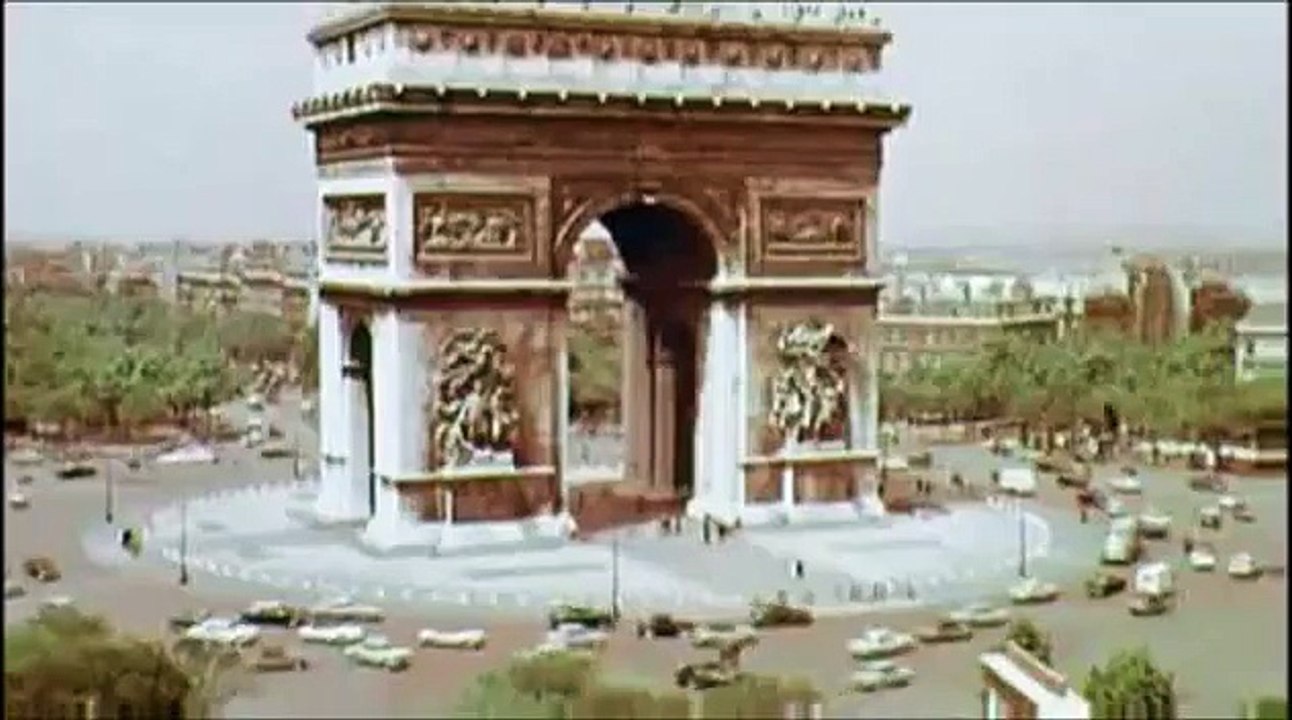 June 1, 1961 - President John F. Kennedy and wife Jacqueline leave Paris' City Hall