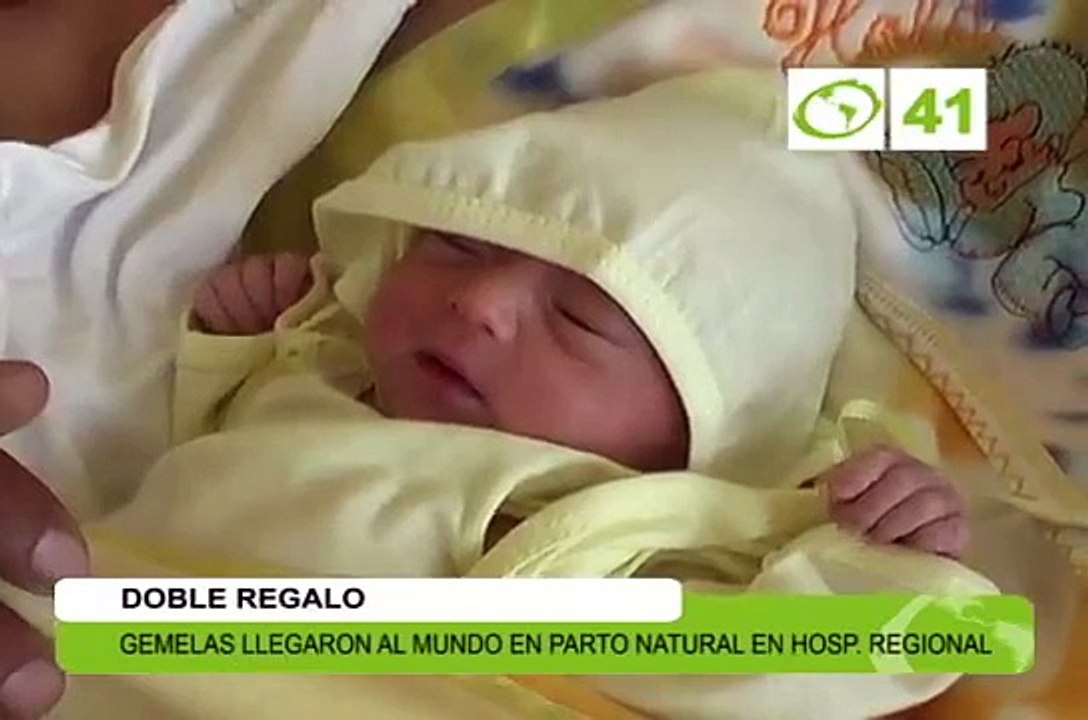 Gemelas llegaron al mundo en parto natural - Trujillo