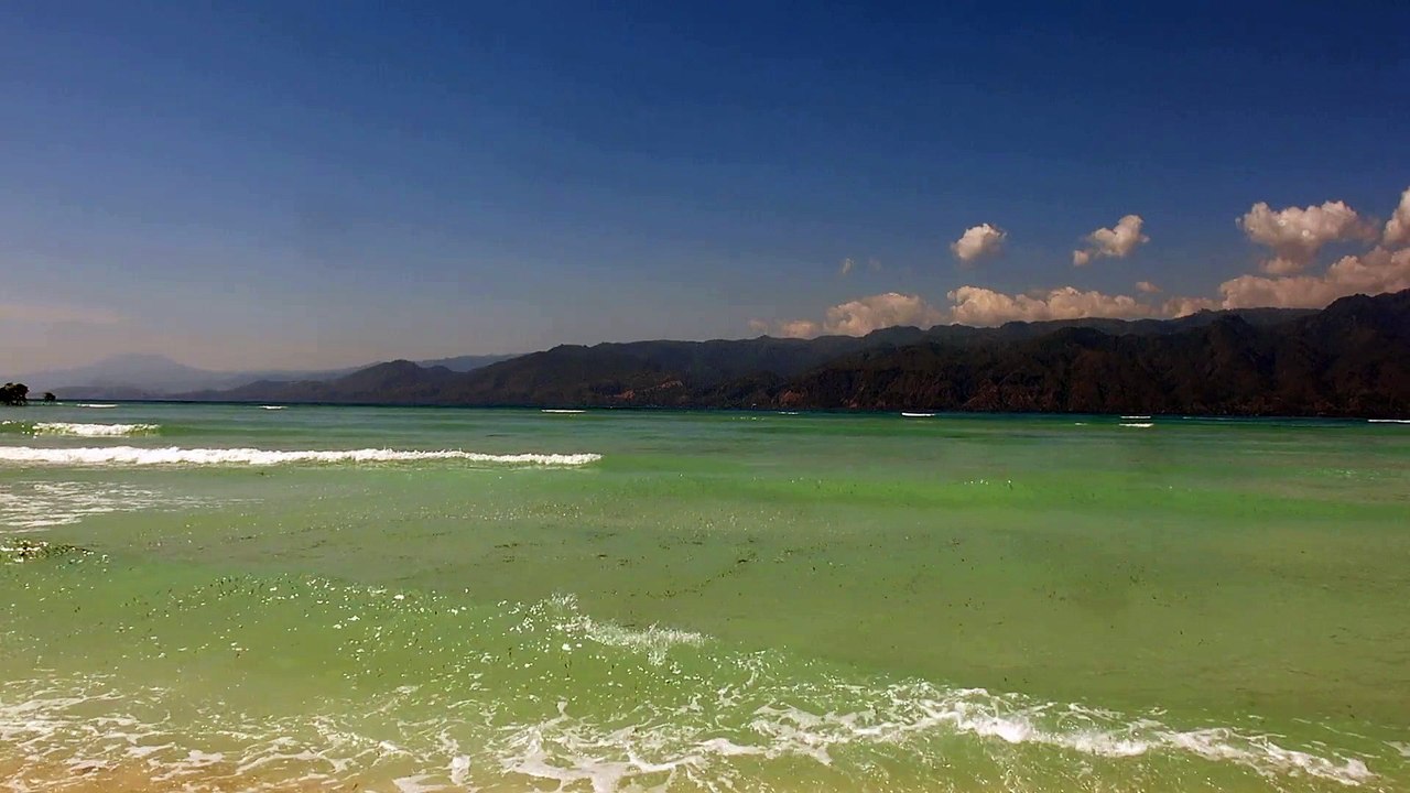 Vue à 360° de "notre" île déserte (Indonésie)