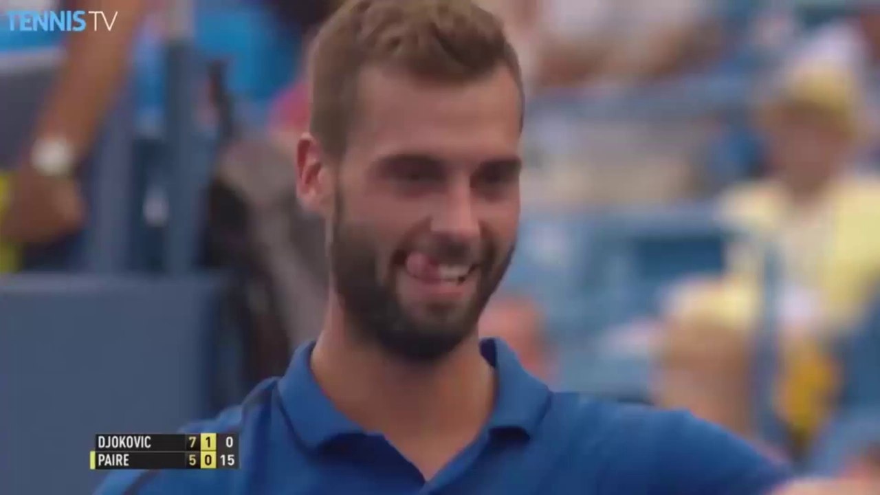 Le superbe point entre les jambes de Benoît Paire vs Djokovic