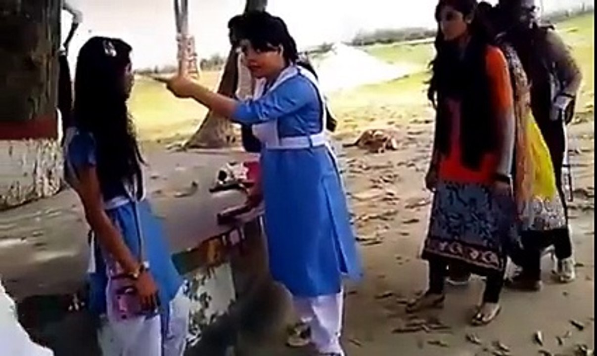 Girls Fighting in school