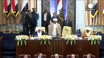 Omar Al-Bashir inicia su cuarto mandato en Sudán a pesar de las acusaciones de genocidio