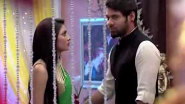 Pragya ne ki Dadi ke saath badsuluki yeh jaan kar Abhi hua Pragya par gussa aur Pragya ko nikala ghar se baahar - 20 aug 2015 - Kumkum Bhagya
