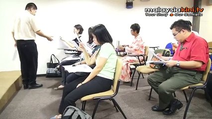 Why was KLIA2 moved to a soft soil site?