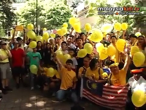 400 protest against 'unconstitutional' bill at KLCC