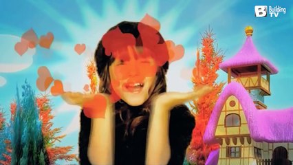 Larissa Manoela (Maria Joaquina) - Beijo, Beijinho, Beijão