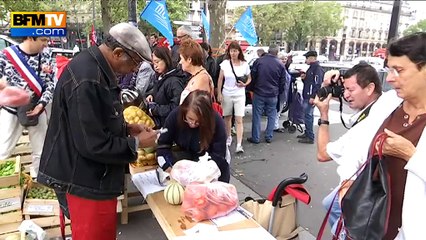 Paris: les agriculteurs vendent fruits et légumes "au prix juste"
