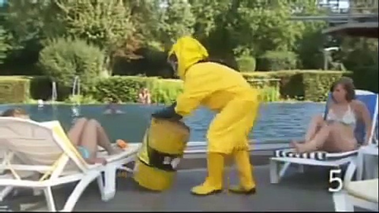 10 Dinge, die Sie nicht tun sollten   wenn Sie im Schwimmbad sind