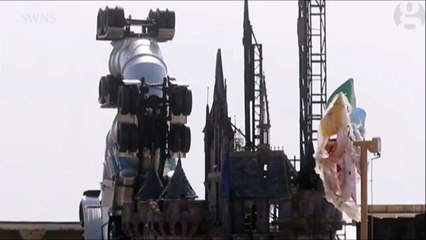 Post-apocalyptic Disneyland by Banksy - Dismaland