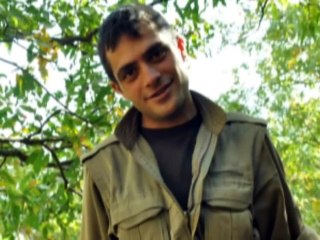 Özlem u Bermal Ey Kurdistan