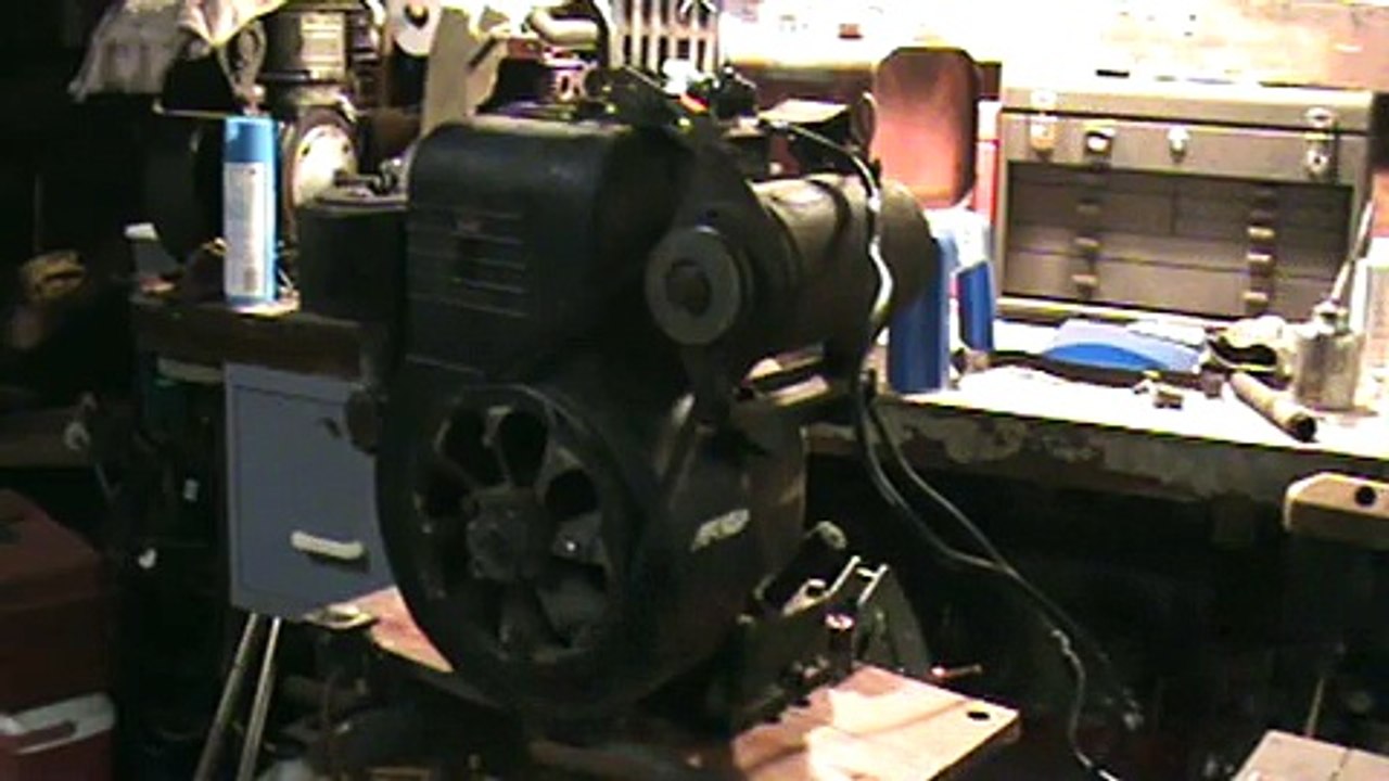 16hp Briggs and Stratton Vintage Briggs Bench Test Run