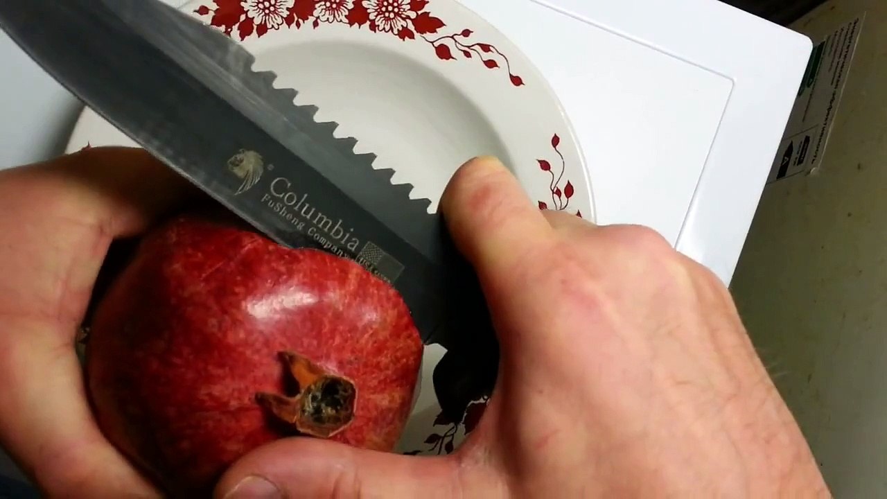 КАК БЫСТРО ПОЧИСТИТЬ ГРАНАТ !