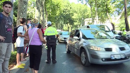 Disparos diante do palácio de Dolmabahçe em Istambul