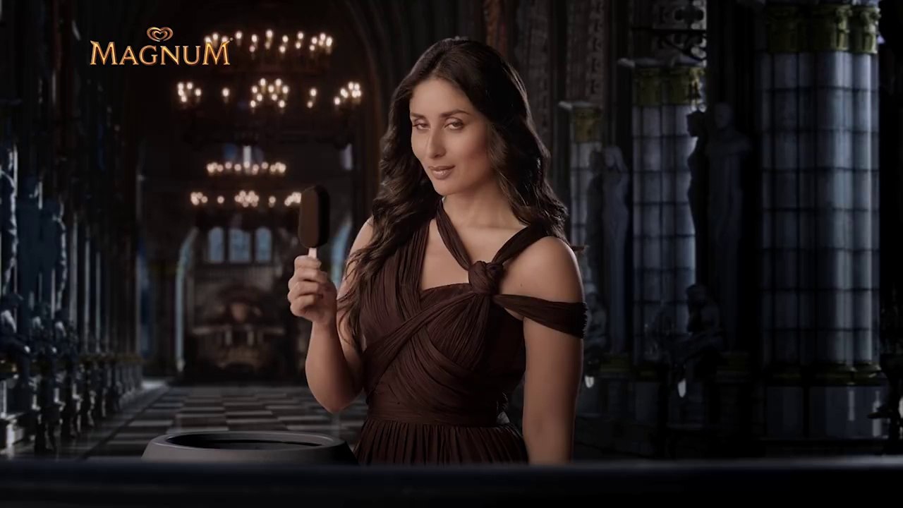 kareena kapoor chocolate PARTY
