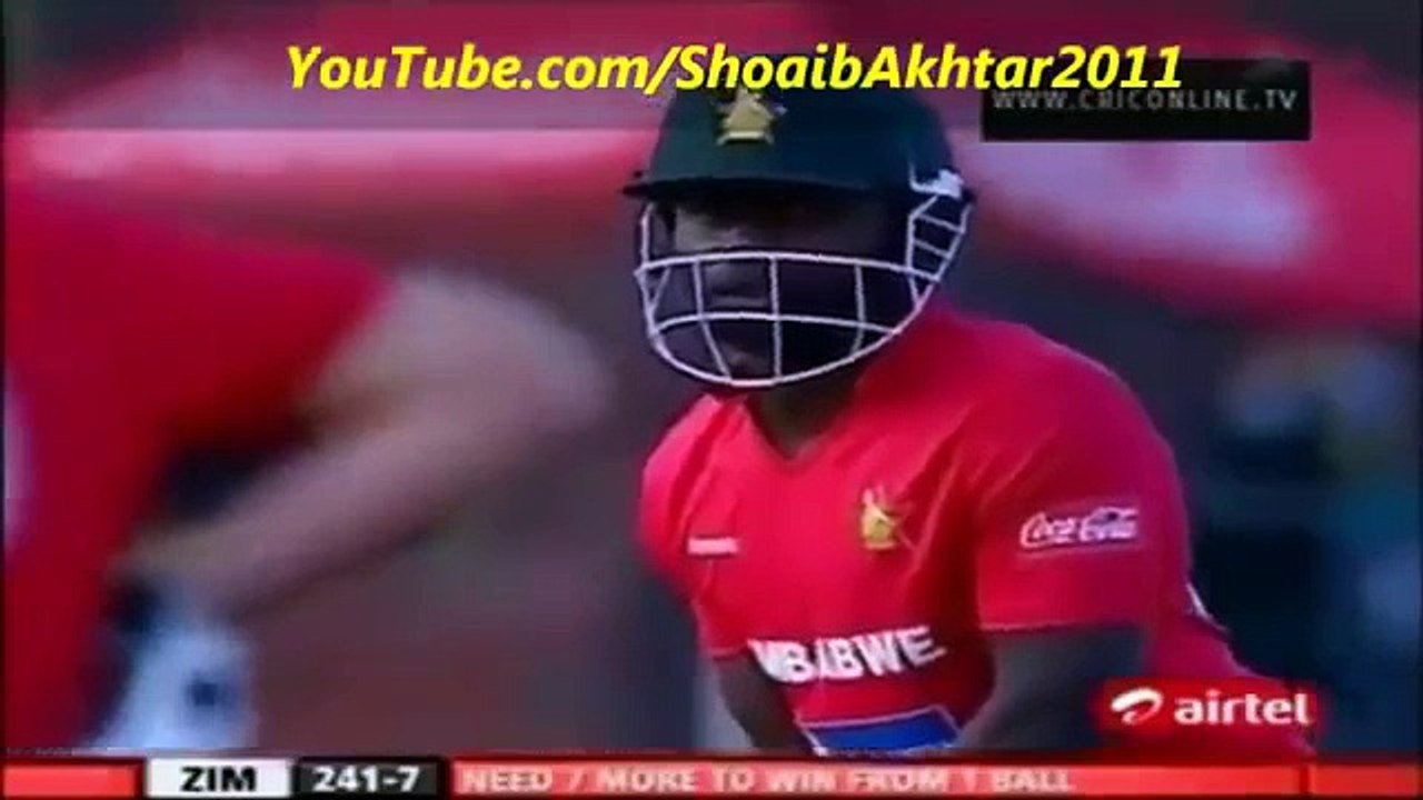 Batsmen-Playing-Funny-Cricket-RARE