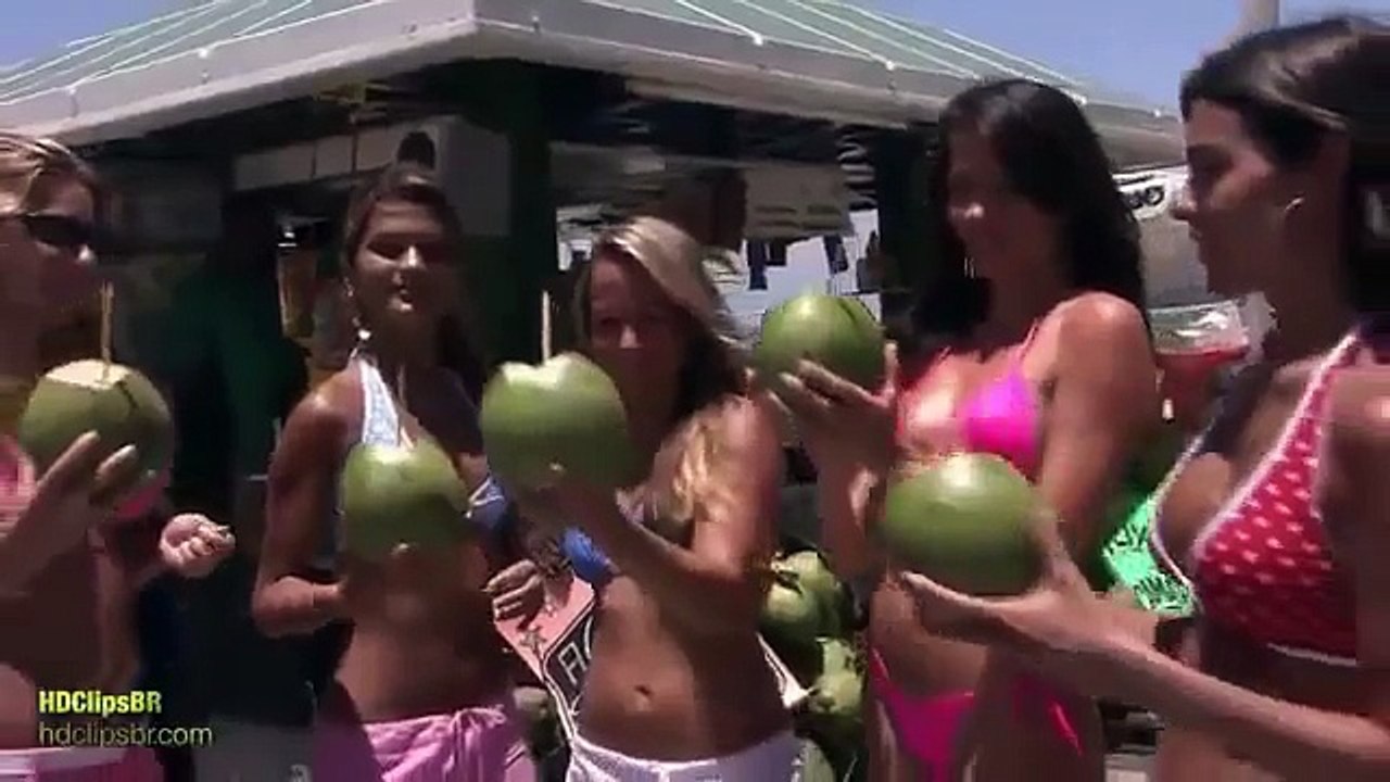 Pretty Brazilian Girls in Rio de Janeiro.flv