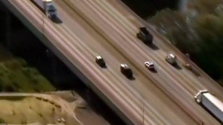 High speed car chase in US ends with a crash