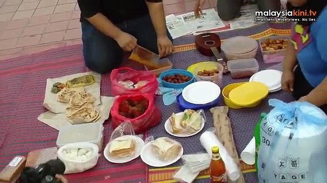 Cops break up peaceful 'Occupy' event